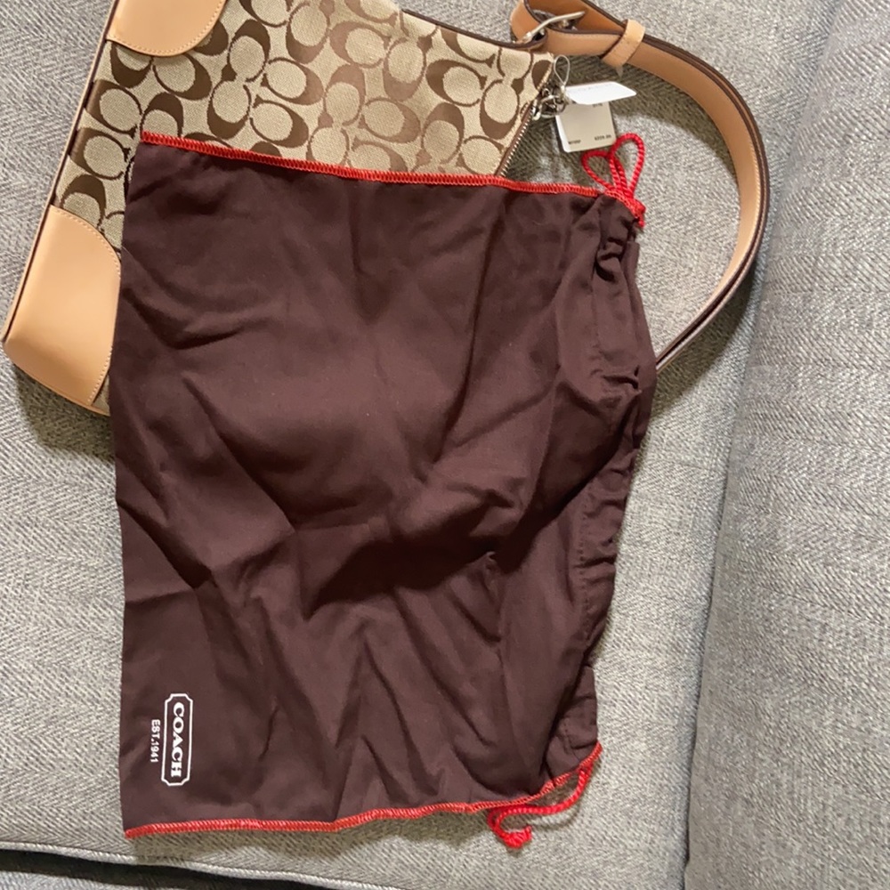 Coach purse. Brand new. - Picture 3 of 5